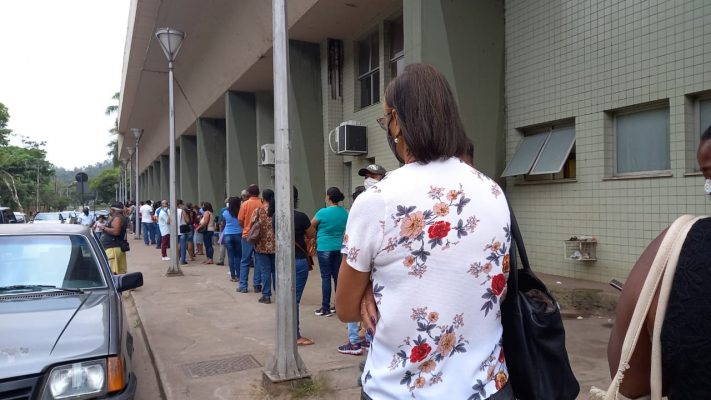 Com fila enorme para marcação de consultas, Prefeitura diz ter atendido mais de 700 pessoas em Monlevade