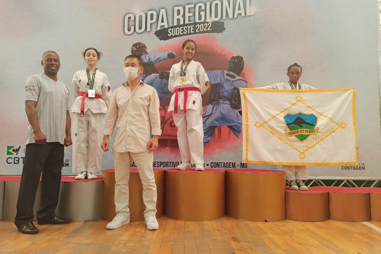 Equipe do taekwondo de Itabira conquista 14 medalhas na Copa Regional Sudeste