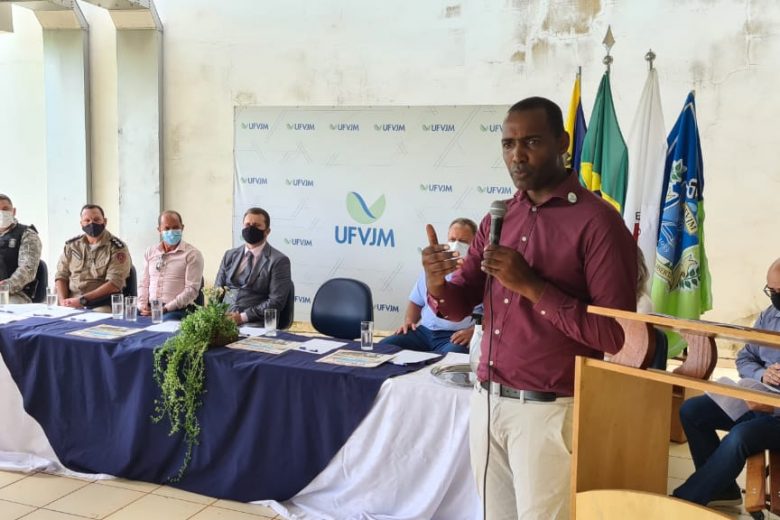UFVJM comemora conquistas ao longo dos oito anos de instalação do campus Unaí UFVJM comemora conquistas ao longo dos oito anos de instalação do campus Unaí