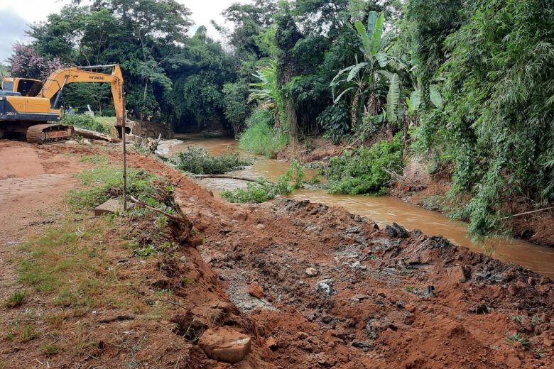 Santa Maria de Itabira inicia obra de contenção às margens do rio Girau