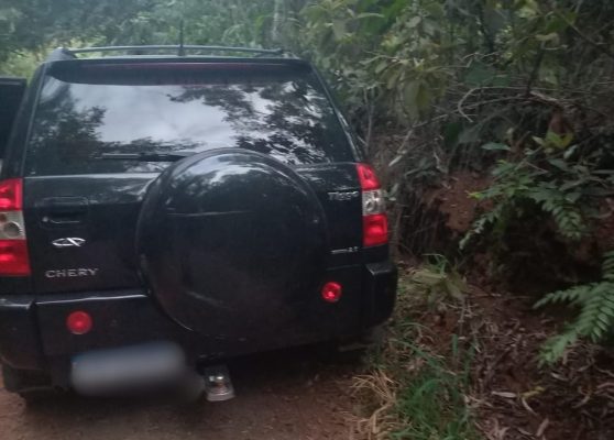 policia-militar-recupera-veiculo-furtado-em-sao-goncalo