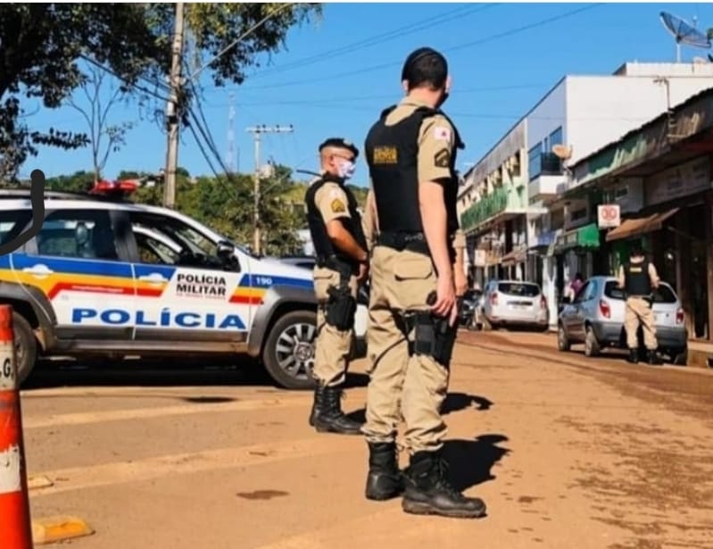 Jovem é socorrida após ser atropelada em Barão de Cocais