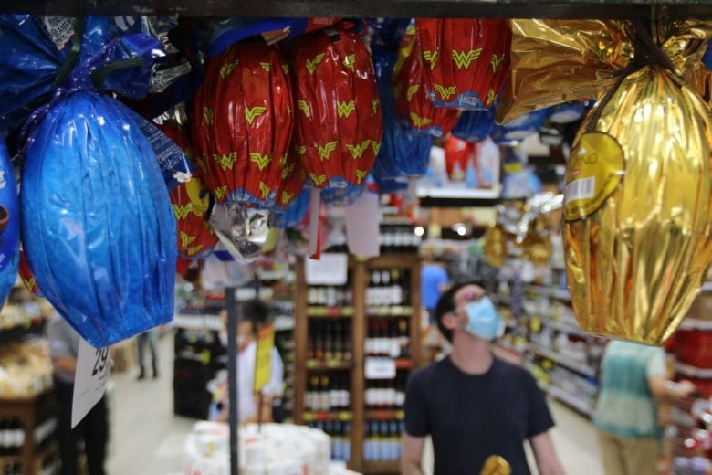 Inflação deixa chocolate mais caro; bombons viram alternativas aos ovos de Páscoa