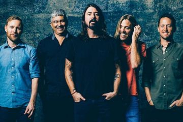 Baterista da banda Foo Fighters é encontrado morto em hotel na Colômbia