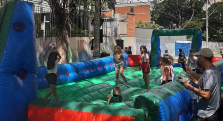"BH é da Gente" começa neste domingo com música ao vivo e ‘futebolão’ na Savassi