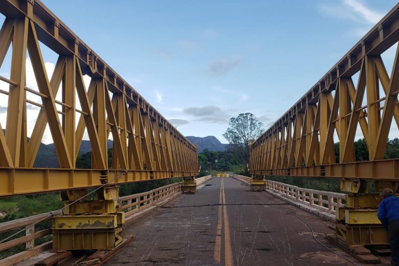 Diamantina: ponte sobre o Rio Jequitinhonha tem tráfego liberado parcialmente