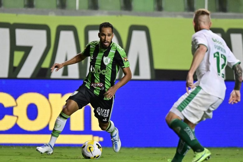 Sob vaias e cobranças, América-MG perde e fica perto da eliminação na Sul-Americana