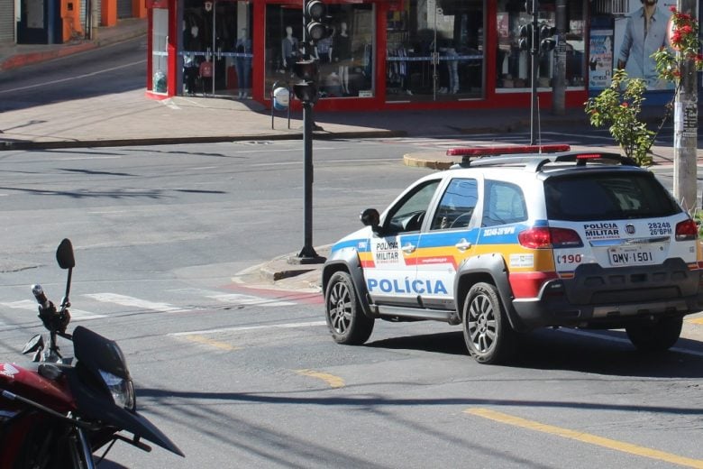 Homem arromba restaurante e furta 28 kg de carne