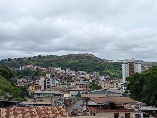 Abril começa com temperaturas próximas dos 30º; confira a previsão do tempo