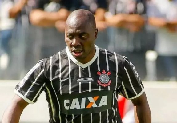 Boletim médico: Rincón está internado em estado "muito crítico"