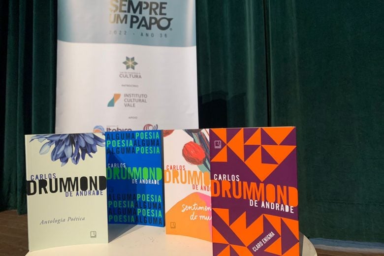 Editora Record lança novas edições de Drummond; Itabira recebe livros em primeira mão