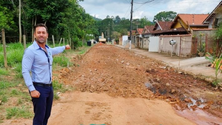Obras de pavimentação e drenagem são retomadas no bairro Samitri, em Rio Piracicaba
