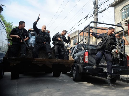 Tiroteios entre traficantes assustam favela na zona norte do Rio