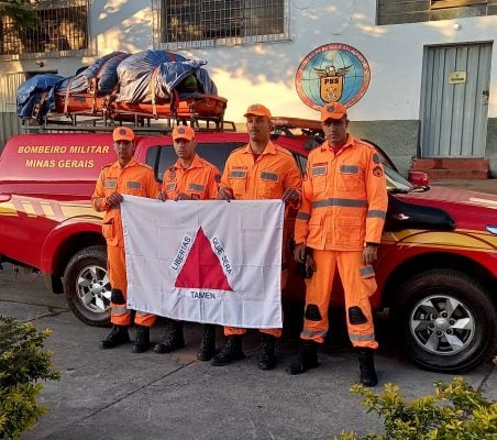 Bombeiros de Minas atuam em força-tarefa de resgate no Recife