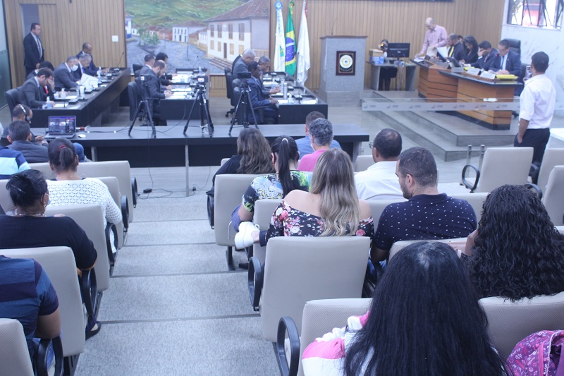 Câmara de Itabira tem manifestações contrárias e favoráveis ao empréstimo de R$ 99 milhões