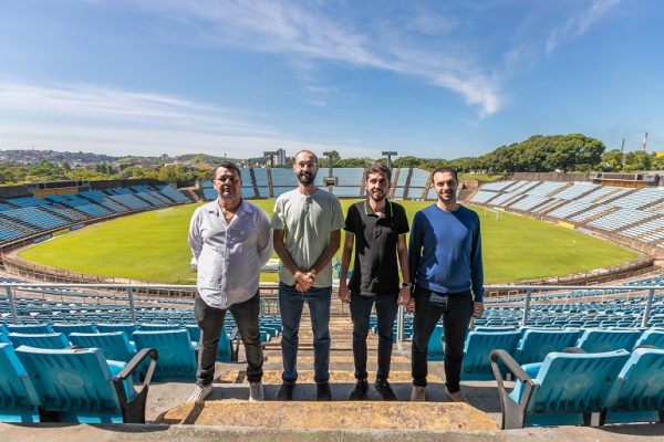 Ipatinga fecha parceria com Emirates Trade & Investment