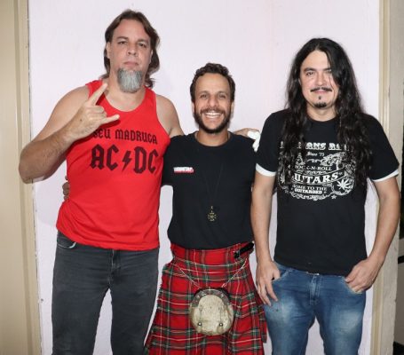 Banda “Seu Madruga”: Conheça o tributo mineiro a AC/DC