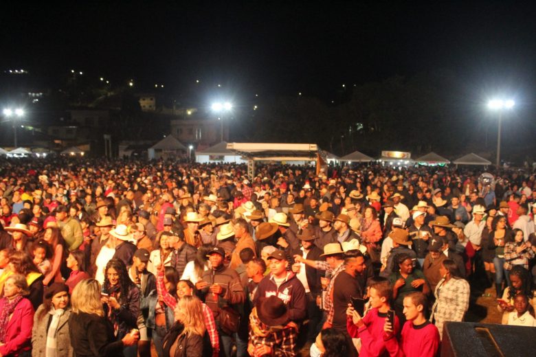 Público se despede do I Festival da Cultura Tropeira; confira as fotos