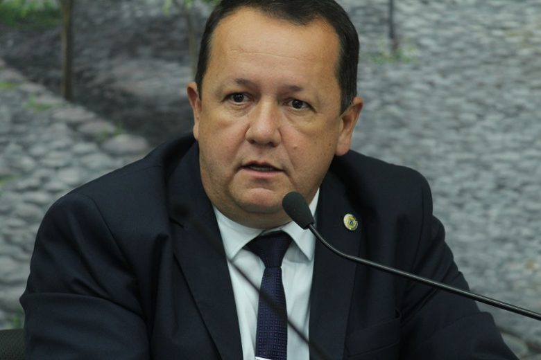 Luciano Sobrinho solicita à Prefeitura de Itabira contratação de “carreta oftalmológica”
