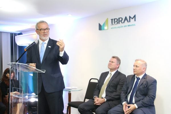 Empossado diretor-presidente do Ibram, Raul Jungmann diz que "mineração será sustentável"