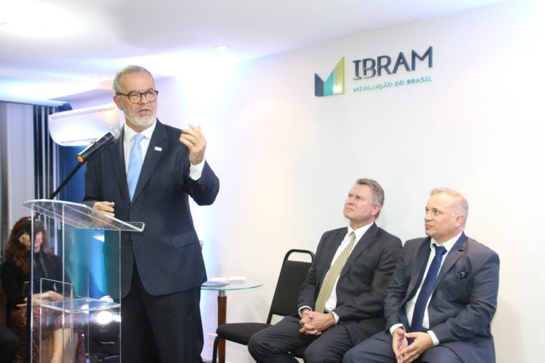 Empossado diretor-presidente do Ibram, Raul Jungmann diz que “mineração será sustentável”