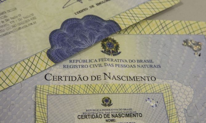 Brasil: 57 mil recém-nascidos foram registrados sem o nome do pai