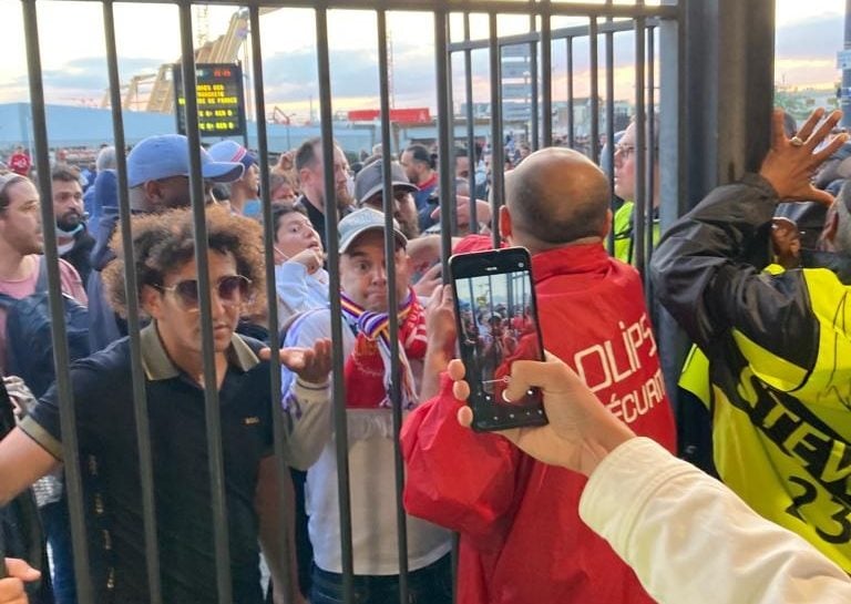 Final da Liga dos Campeões tem invasão de torcedores no Stade de France; veja os vídeos!