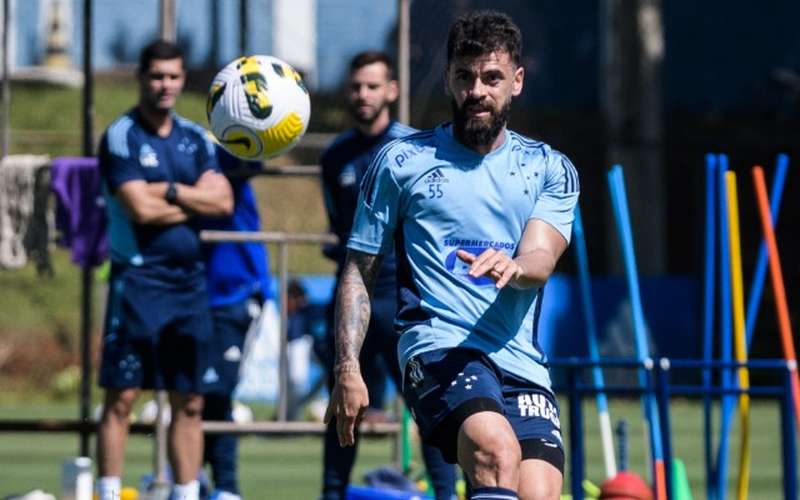 Pezzolano define relacionados do Cruzeiro para pegar Remo na Copa do Brasil