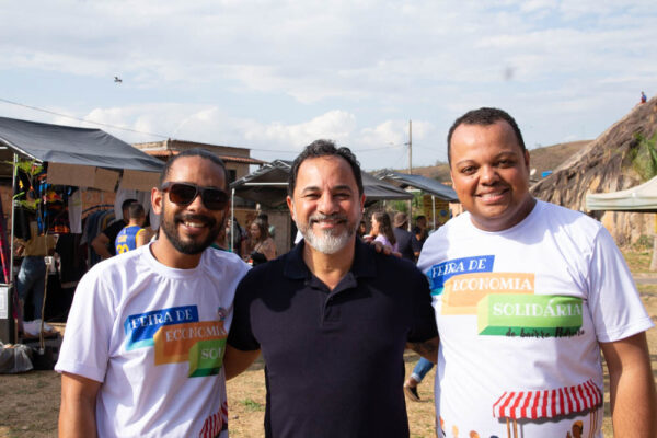 Feira de Economia Solidária e Meio Ambiente movimenta o bairro Pedreira