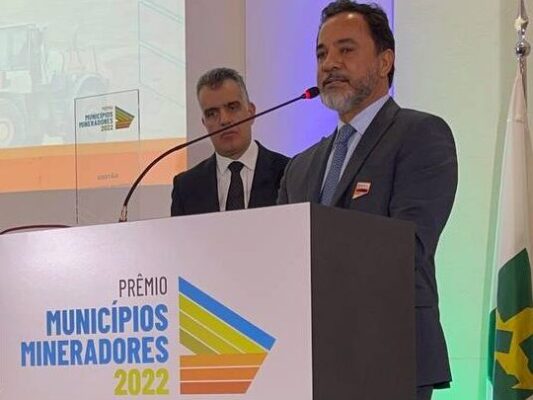 Prêmio Municípios Mineradores: Itabira vence na categoria Gestão e Marco Antônio Lage discursa em Brasília