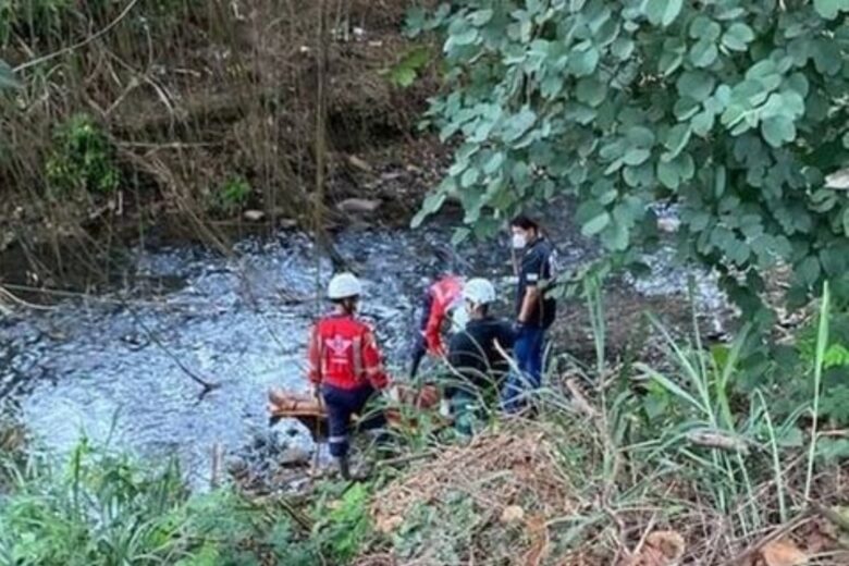 Homem morre após ser espancado e jogado no rio em Barão de Cocais