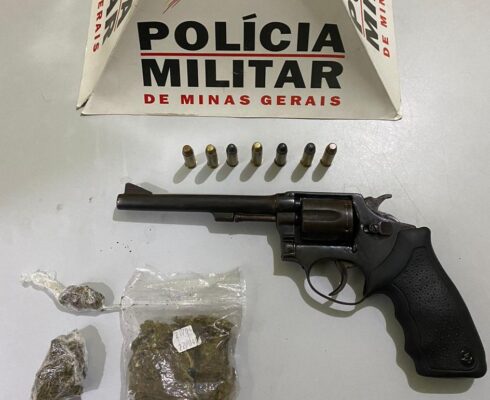 pm-apreende-revolver-e-porcoes-de-maconha-em-ipatinga