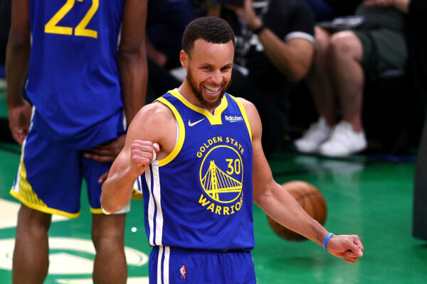 Finais da NBA: Golden State Warriors bate Celtics e passa Bulls de Jordan