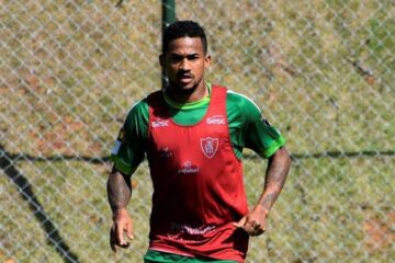Eduardo, do América, fala sobre tumor: ‘Achei que iria perder a perna’