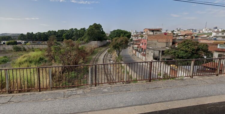 homem é atropelado por trem