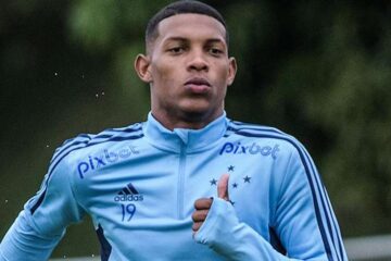 Elogiado por Pezzolano, Leque tem futuro incerto no Cruzeiro após consultas