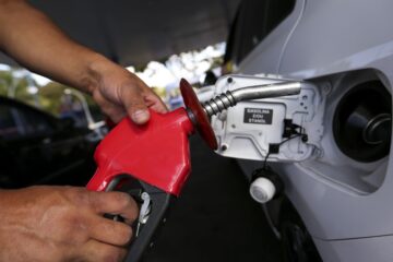 Petrobras anuncia aumento no preço da gasolina e do gás de cozinha