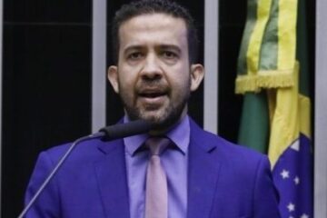 Avante confirma André Janones como candidato à presidência da República