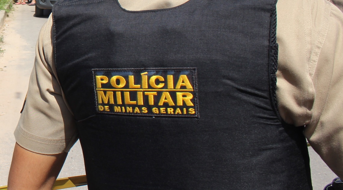 Bebê engasgado é salvo por Sargento da PM em Governador Valadares