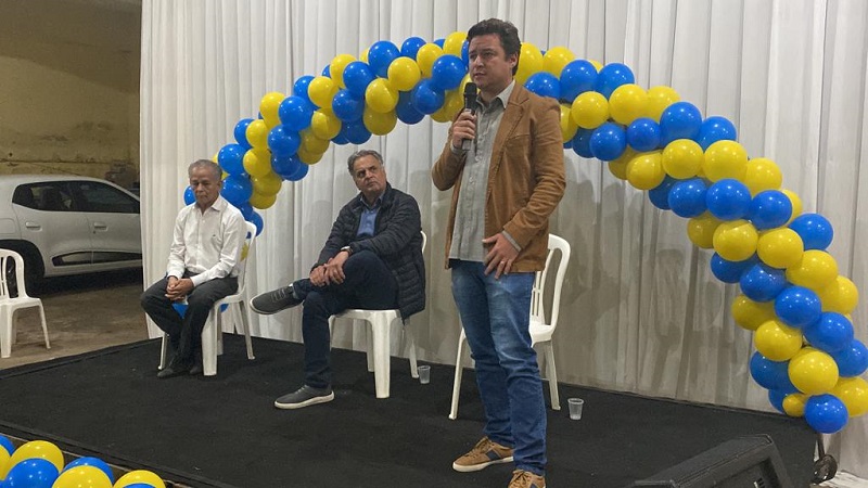 Carlin Filho entra na disputa para deputado estadual com apoio de Aécio Neves