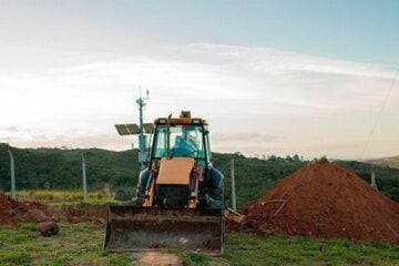 Catas Altas dá início a obras de instalação de telefonia no Morro D’água Quente