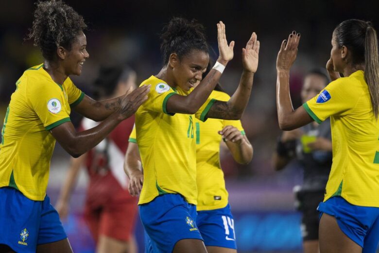 Com Brasil em 9º, Fifa atualiza ranking feminino e potes do sorteio do Mundial