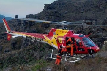 Helicóptero do Corpo de Bombeiros cai em Ouro Preto após operação de resgate; tripulação não sobreviveu