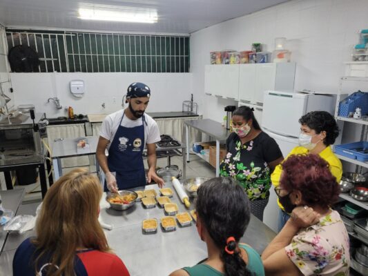 Quer se profissionalizar? Prefeitura de Itabira e Instituto ITI oferecem curso gratuito de gastronomia para jovens