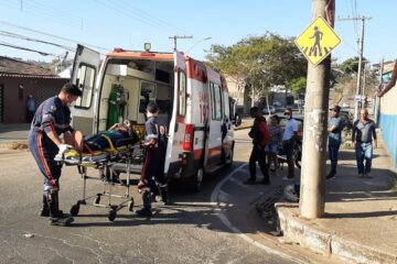 Mulher é socorrida após acidente no Bairro Amazonas