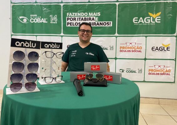 Em coletiva de imprensa, Óticas Cobal anunciam promoção com mil armações gratuitas