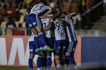 Em que jogo o Cruzeiro pode conseguir o acesso matematicamente?