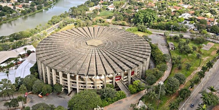 Governo de Minas assina contrato de concessão do Mineirinho