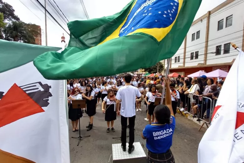 Comemorações da Independência levam a alegria das fanfarras para Monlevade