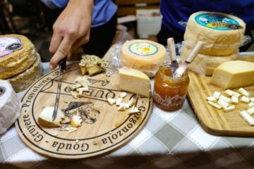 Produtores de queijo do Programa Crescer conquistam premiações internacionais